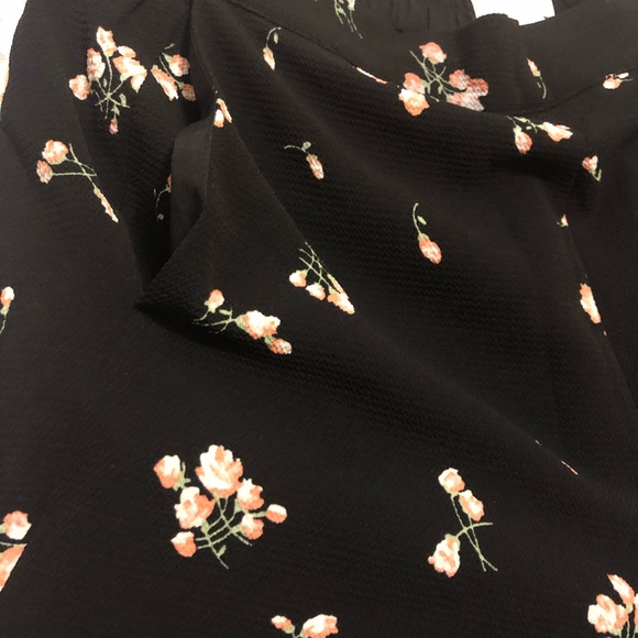 Floral flowy pants - Picture 3 of 4